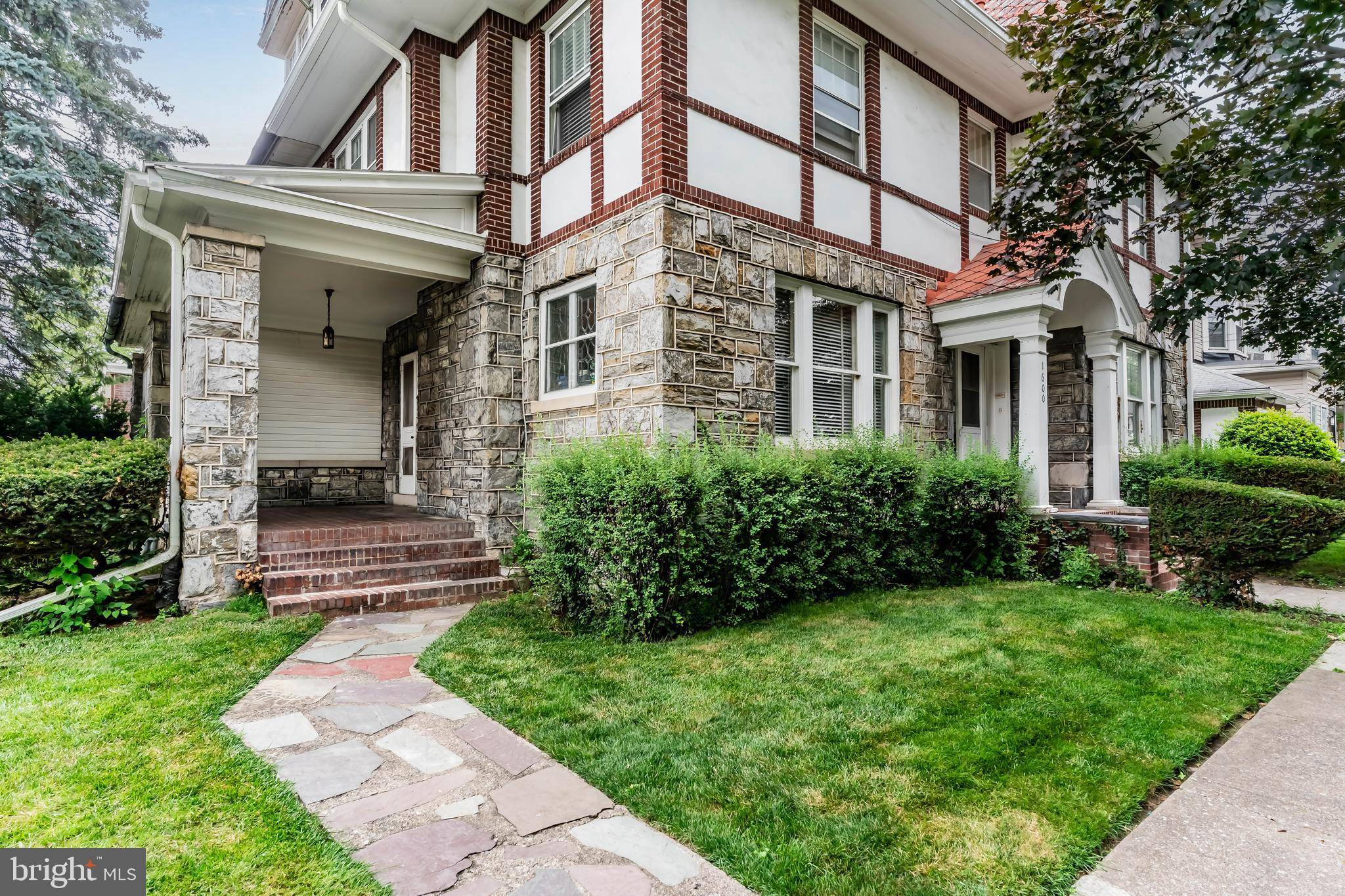 Harrisburg, PA 17103,701 N 16TH ST