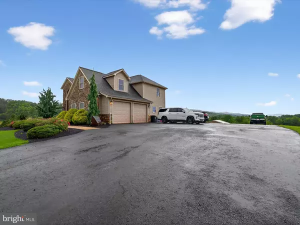 Halifax, PA 17032,13 PHEASANT HILL DR