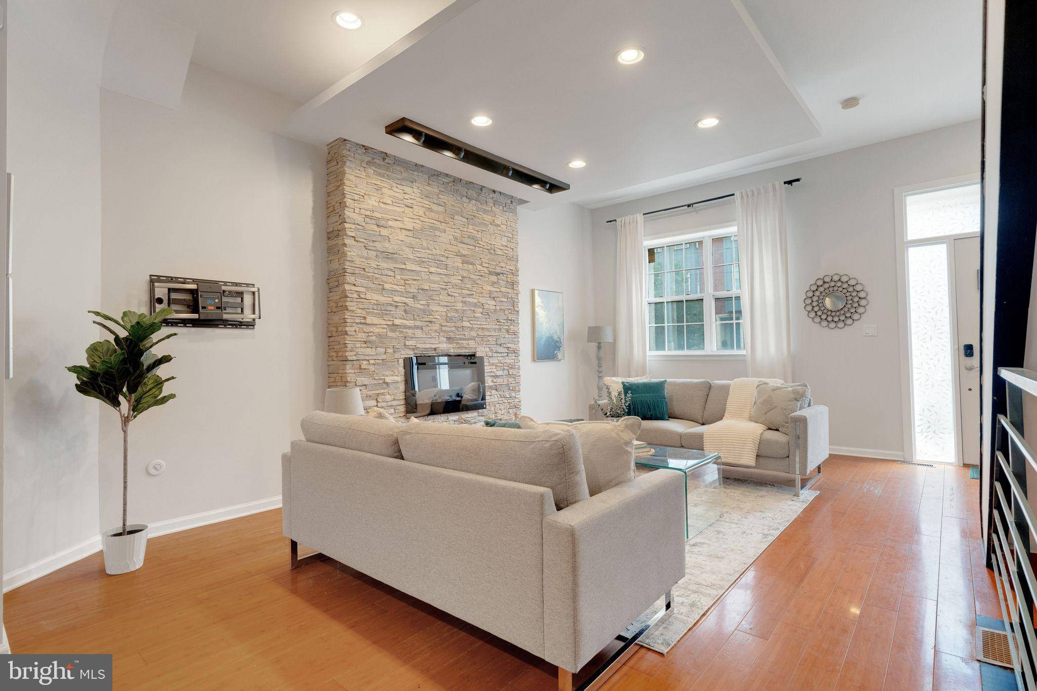 Philadelphia, PA 19130,1624 FAIRMOUNT AVE