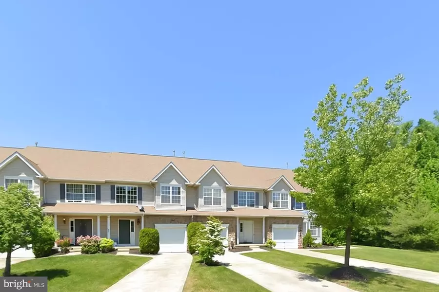 2 WAYNE CT, Blackwood, NJ 08012