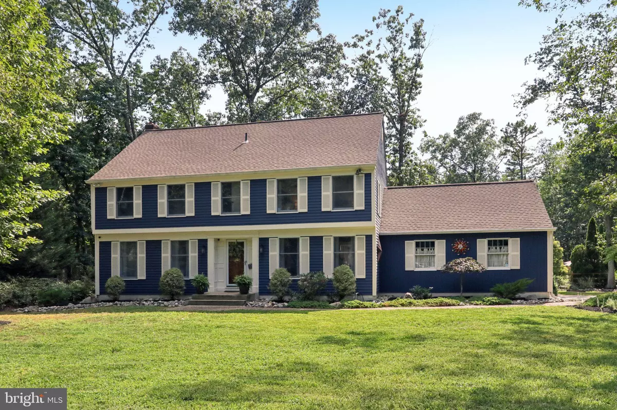 Medford, NJ 08055,4 ROXBURY DR