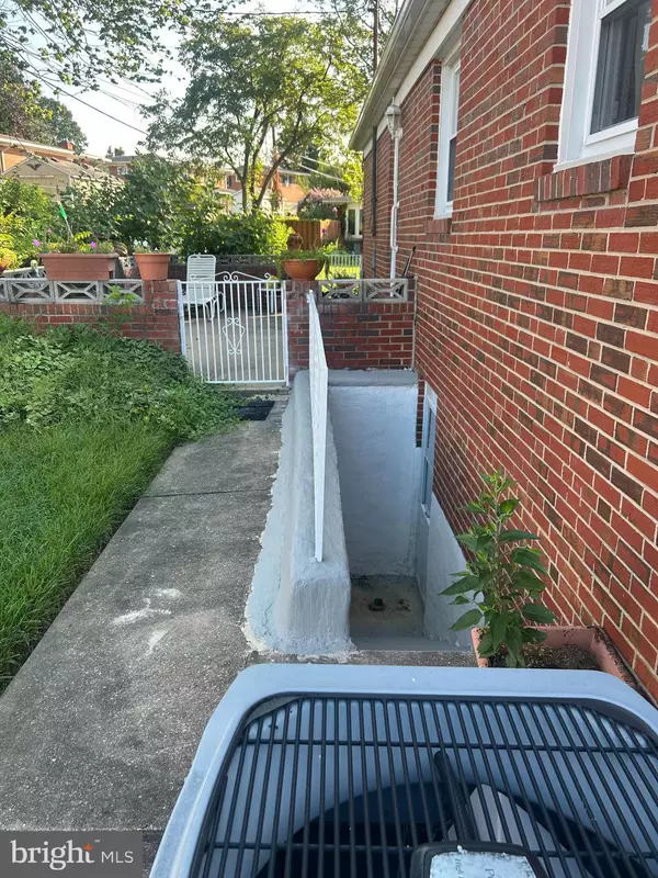 Baltimore, MD 21237,8300 BERKWOOD CT