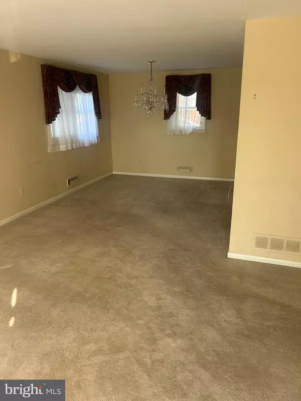 Baltimore, MD 21237,8300 BERKWOOD CT