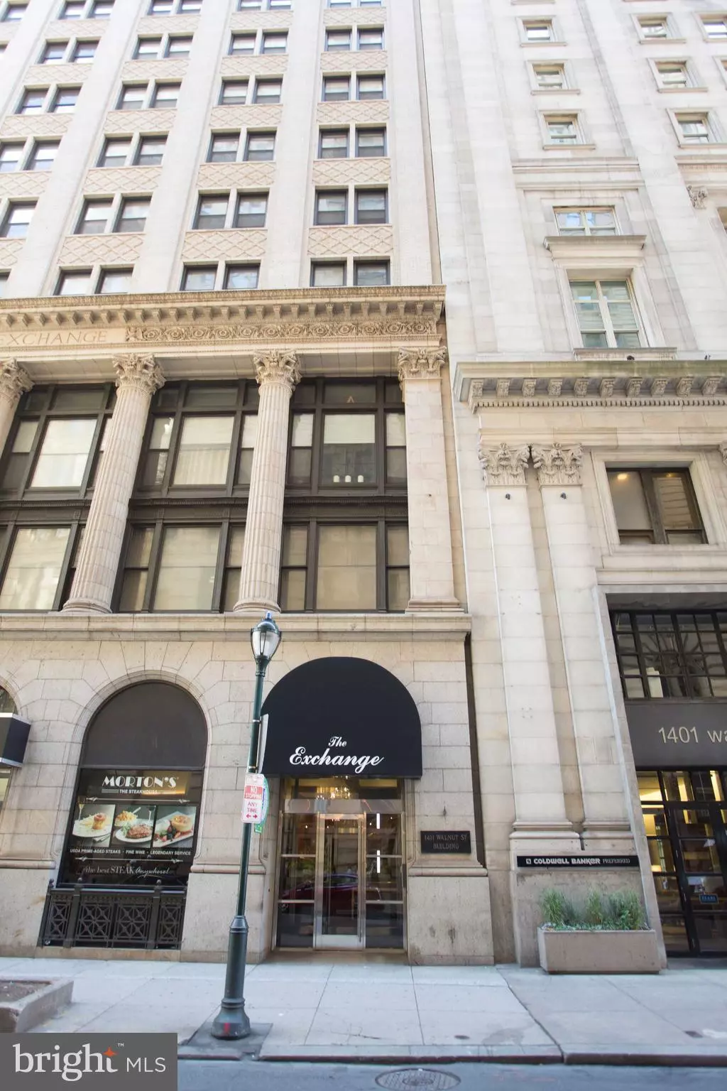 Philadelphia, PA 19102,1411-7 WALNUT ST #210