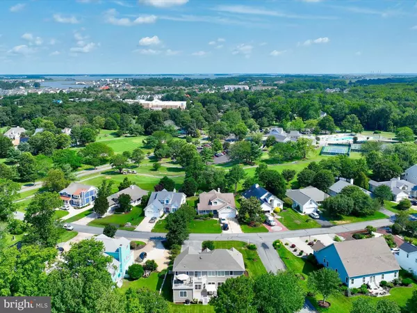 Bethany Beach, DE 19930,305 WALKABOUT RD