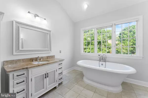 Reston, VA 20194,12016 CREEKBEND DR