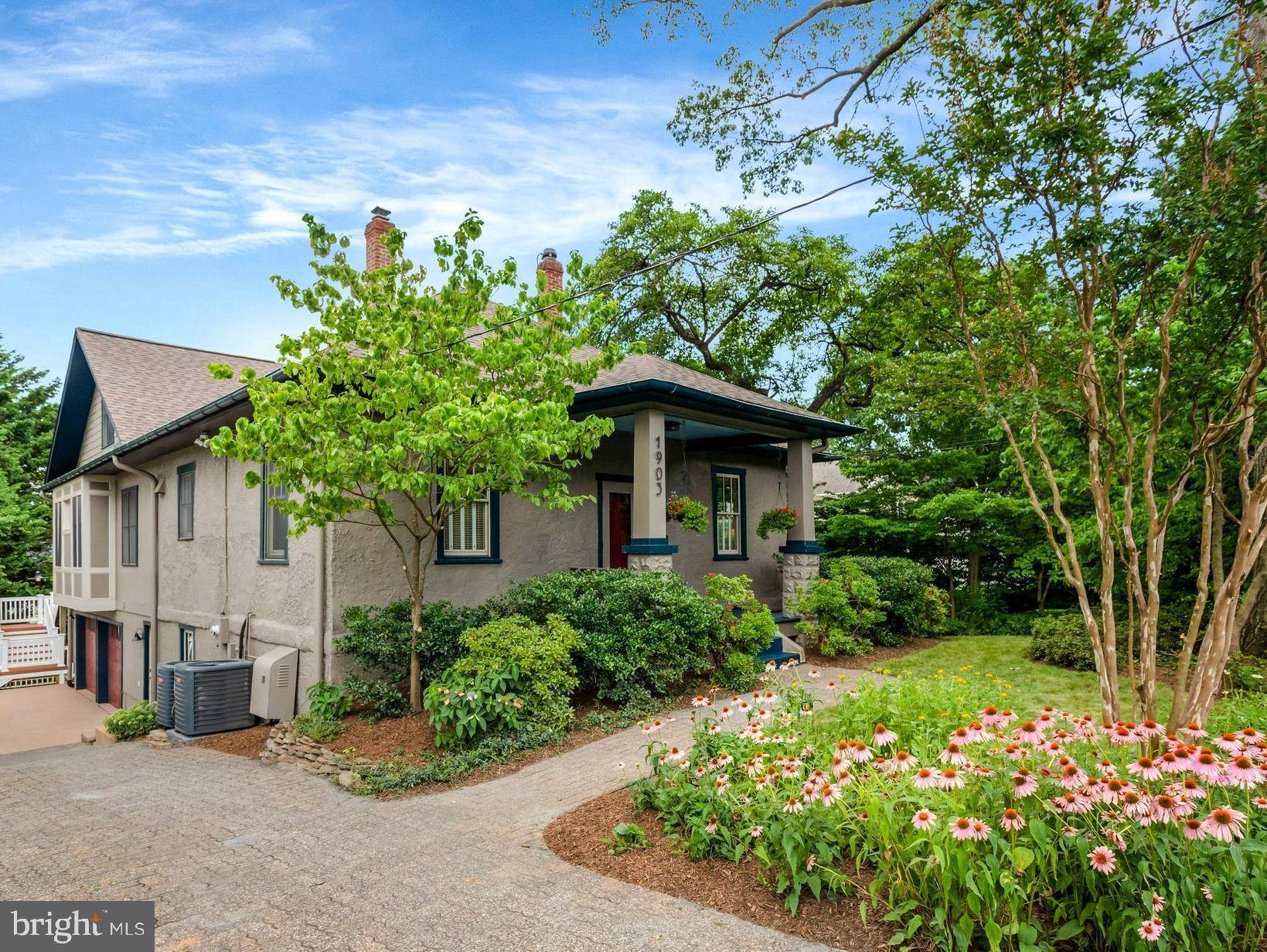 1903 N RANDOLPH ST, Arlington, VA 22207