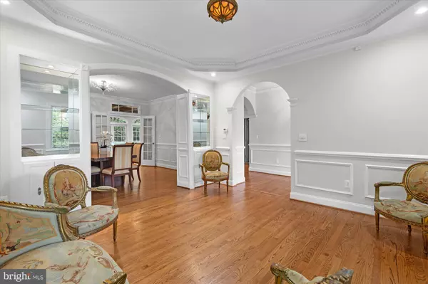 Arlington, VA 22201,1212 N CLEVELAND ST