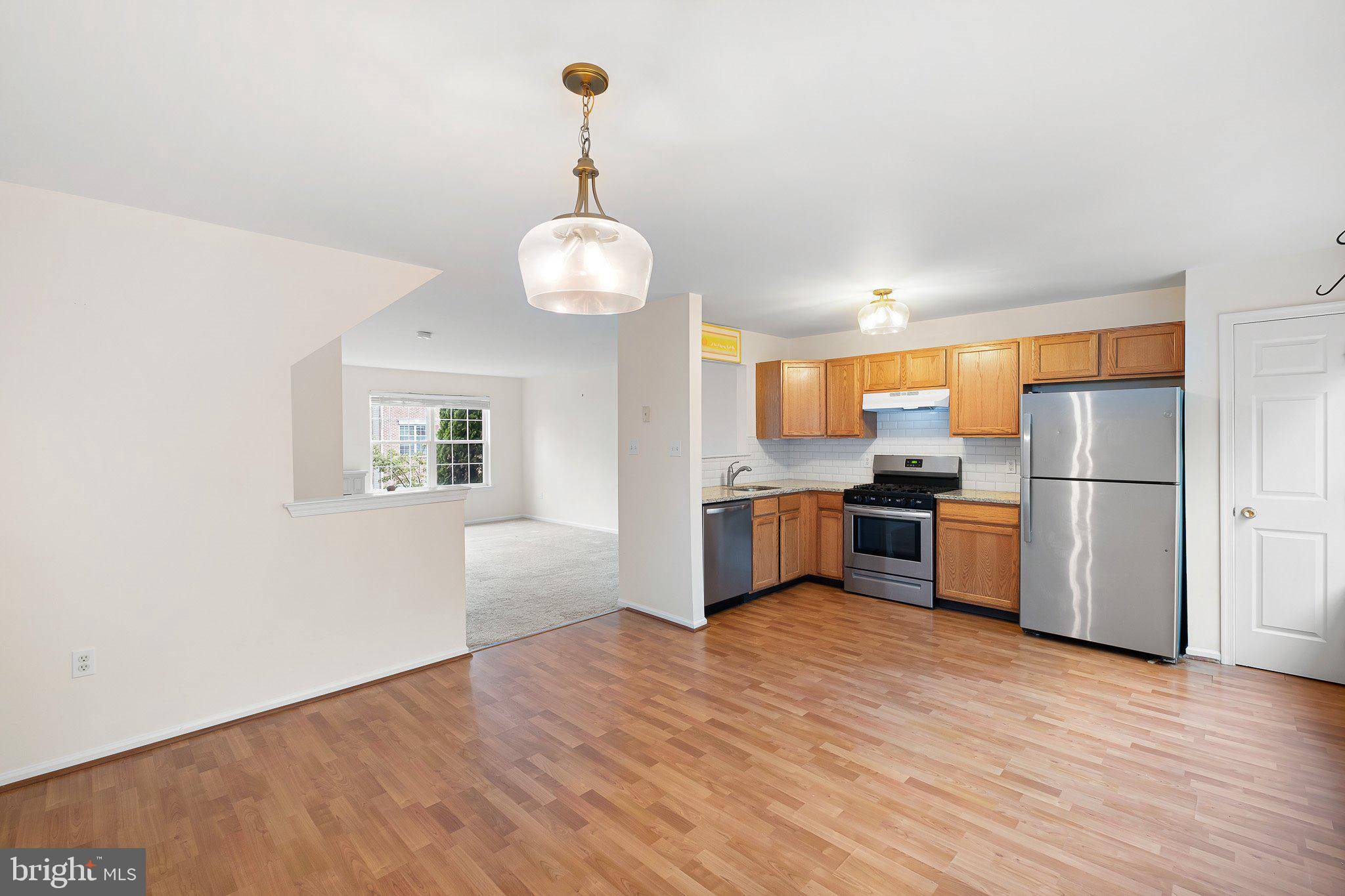 Hockessin, DE 19707,7 EMANDAN LN