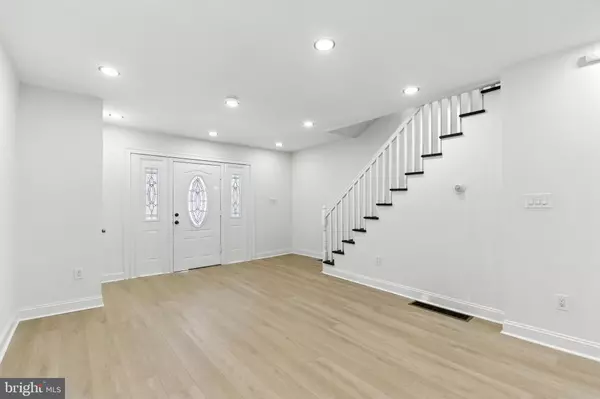 Philadelphia, PA 19142,6722 LINMORE AVE