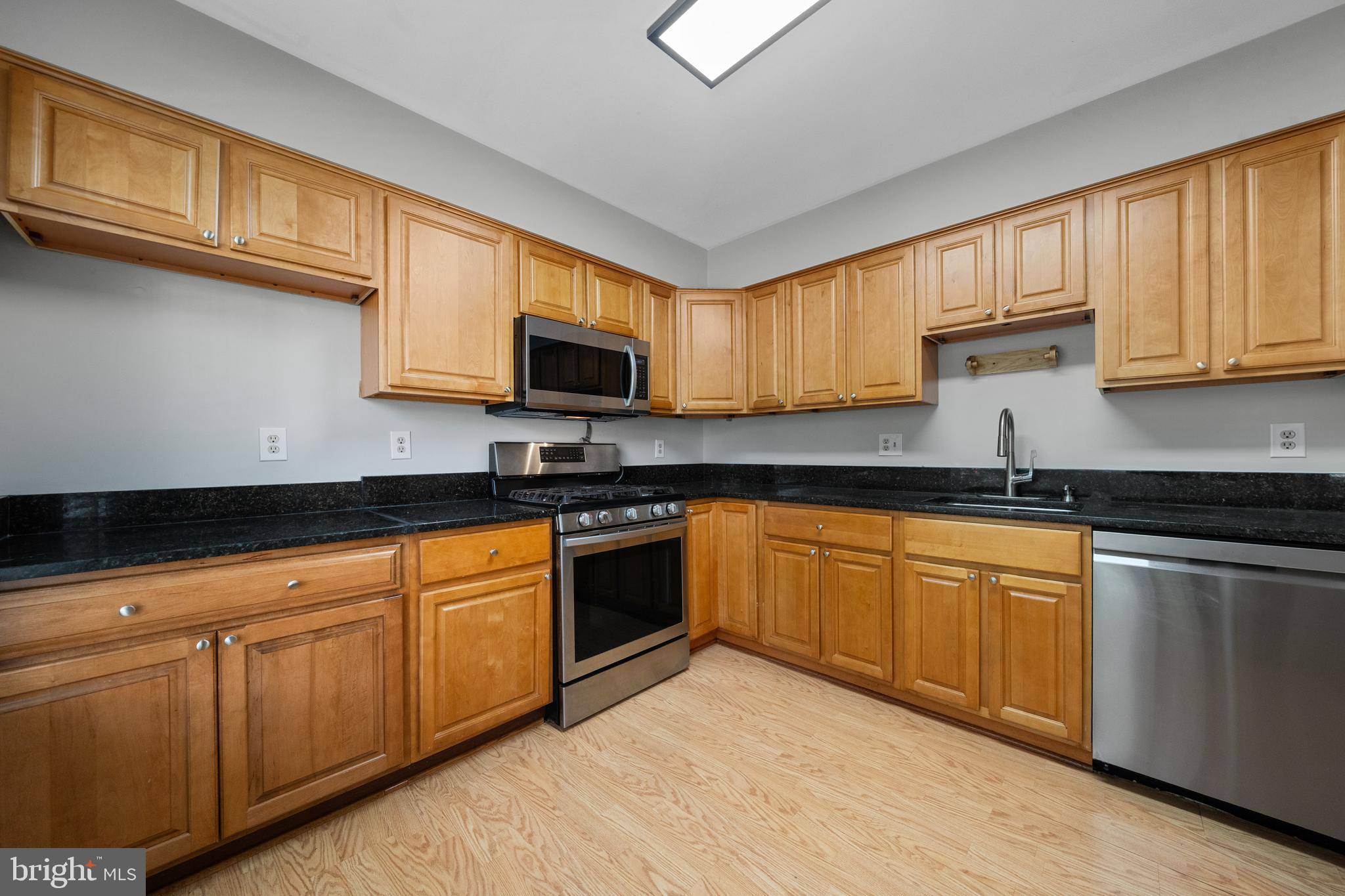 Fairfax, VA 22033,3321 BUCKEYE LN