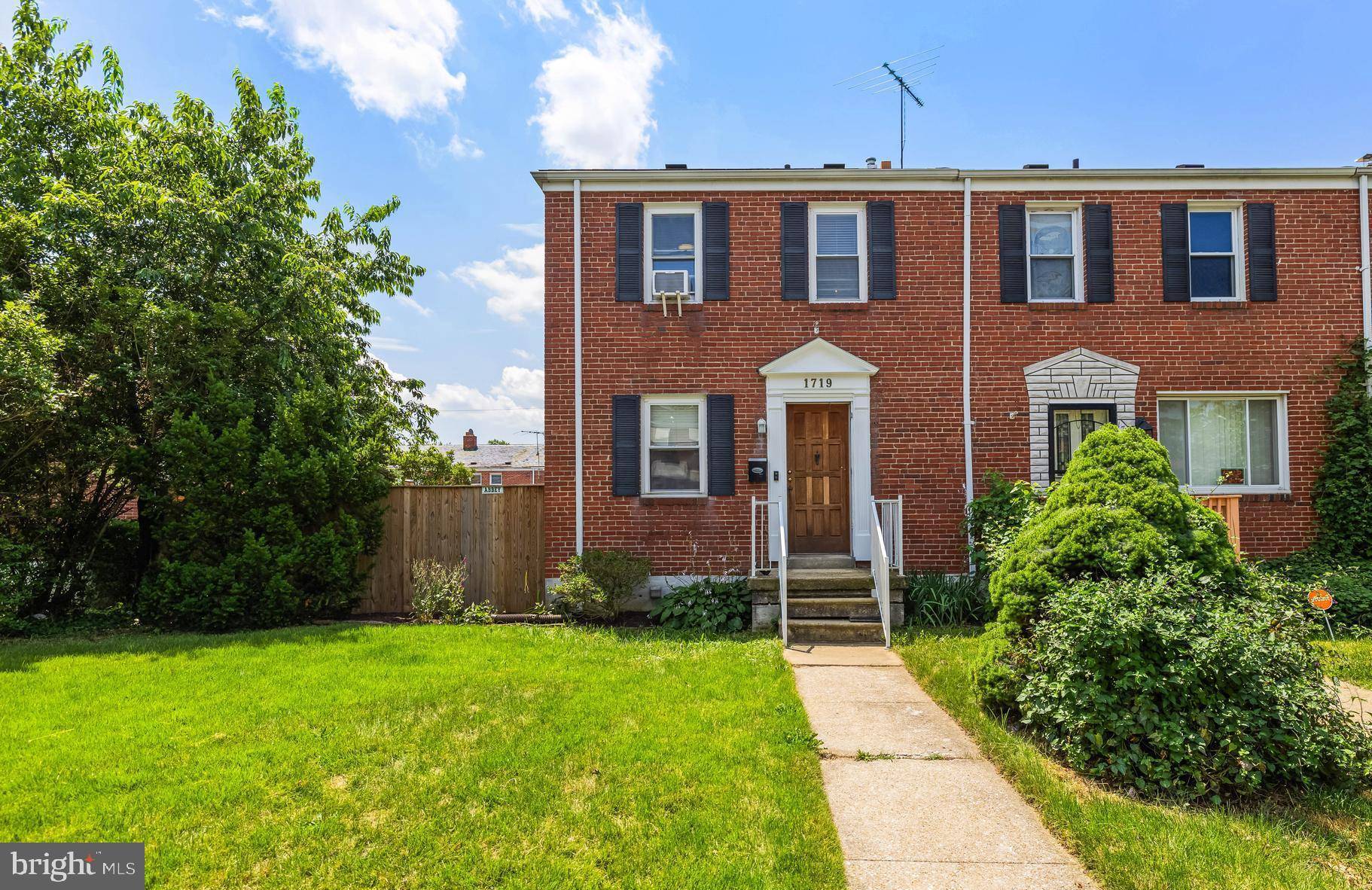 1719 PIN OAK RD, Baltimore, MD 21234