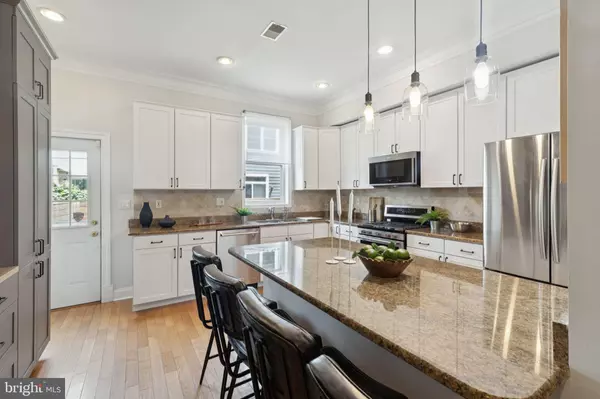 Philadelphia, PA 19146,2403 CHRISTIAN ST