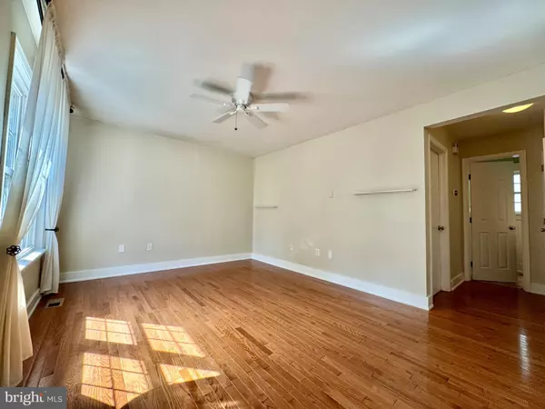Woodbridge, VA 22193,5386 SHAMUS CT