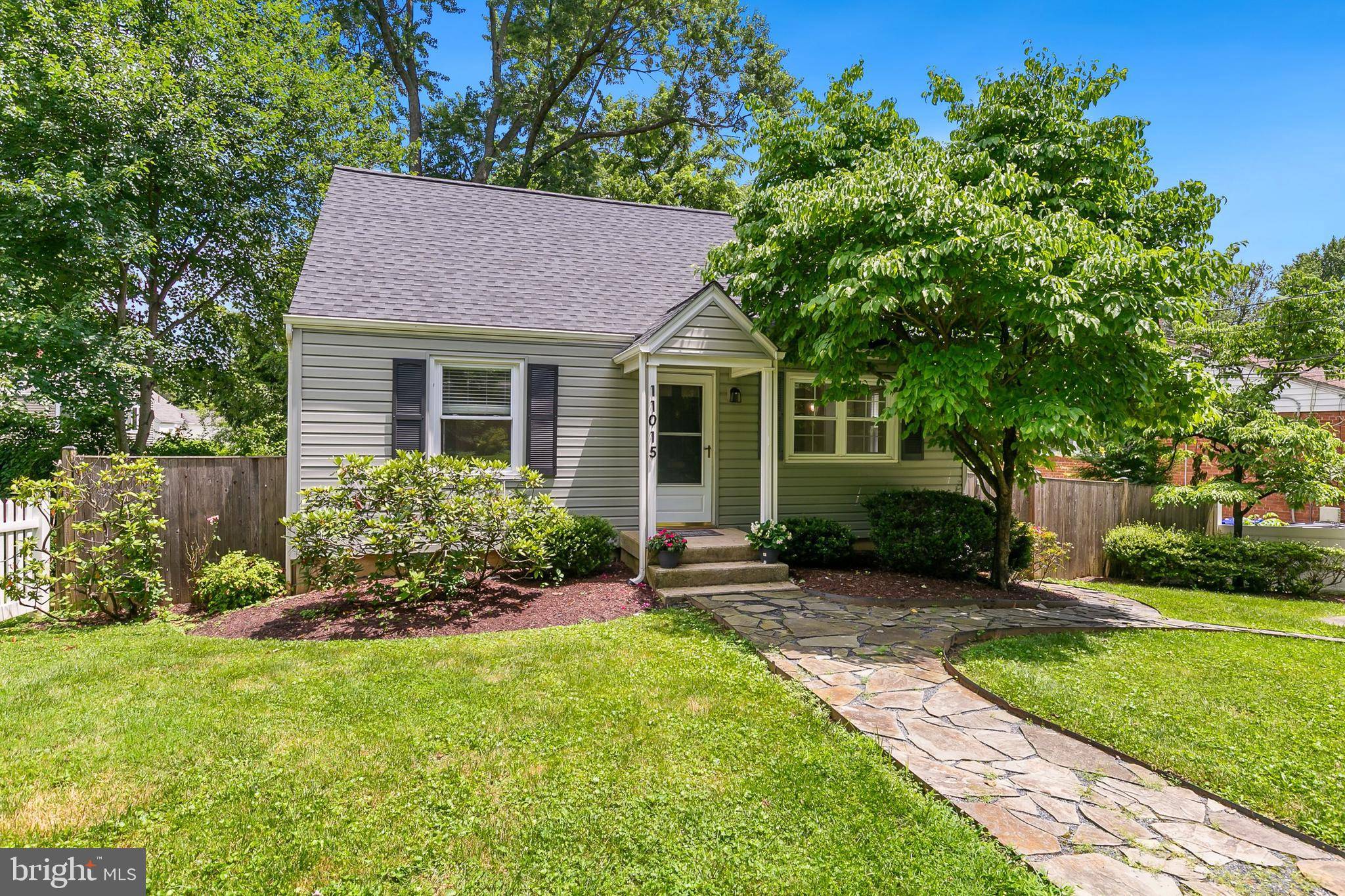 11015 GLUECK LN, Kensington, MD 20895