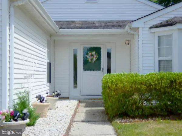 Tuckerton, NJ 08087,227 LANTERN PL