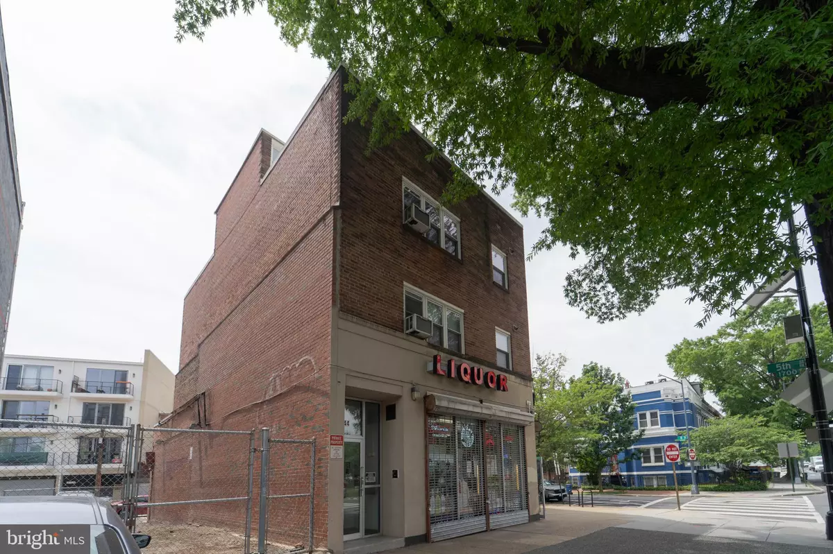 Washington, DC 20001,444 RHODE ISLAND AVE NW #202