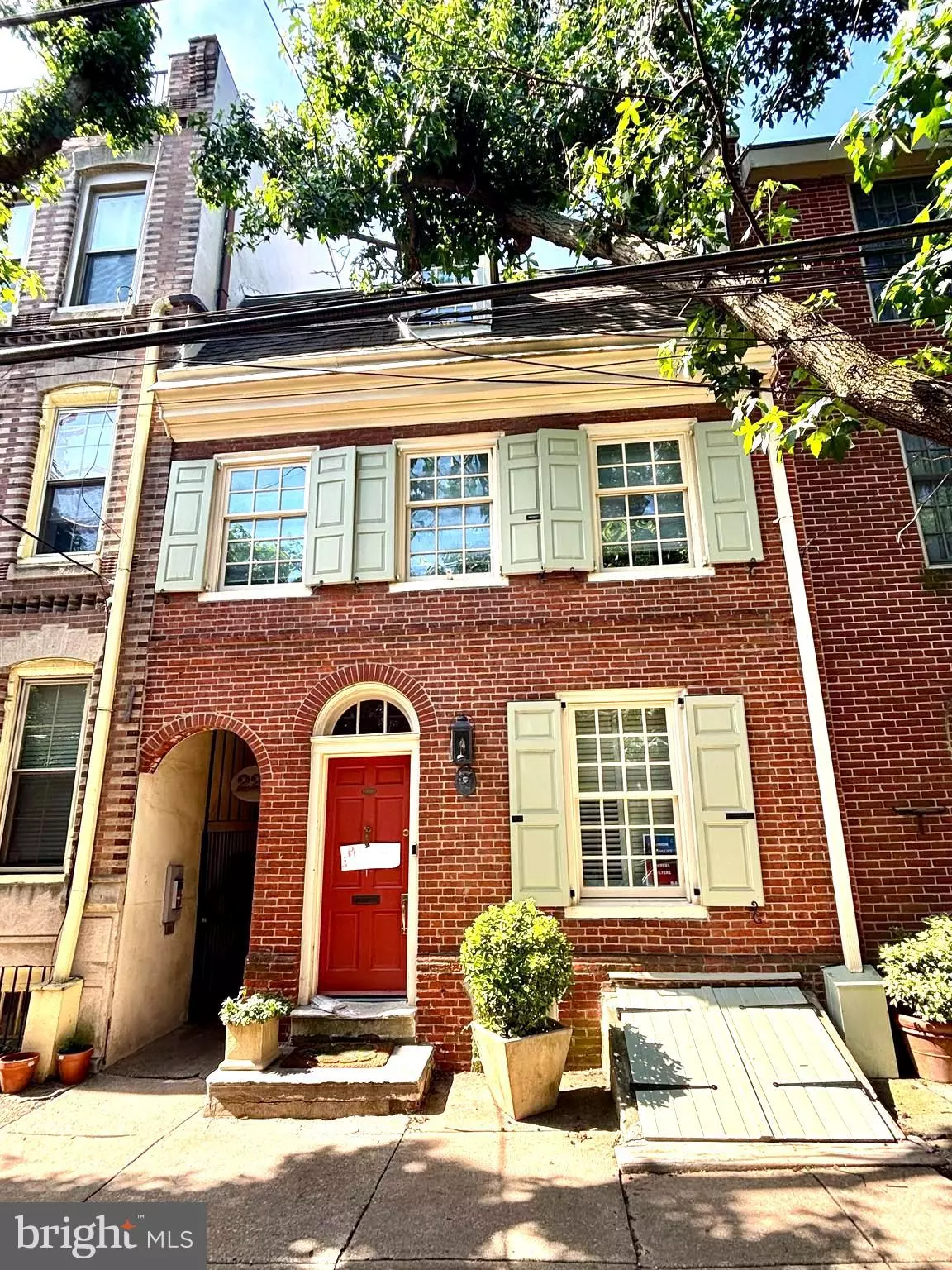 Philadelphia, PA 19147,226 MONROE ST #C