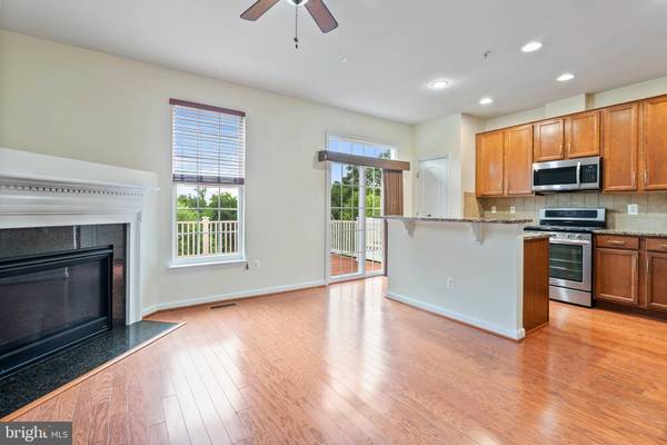 Landover, MD 20785,8311 GIBBS WAY