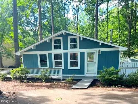 4239 LAKEVIEW PKWY, Locust Grove, VA 22508