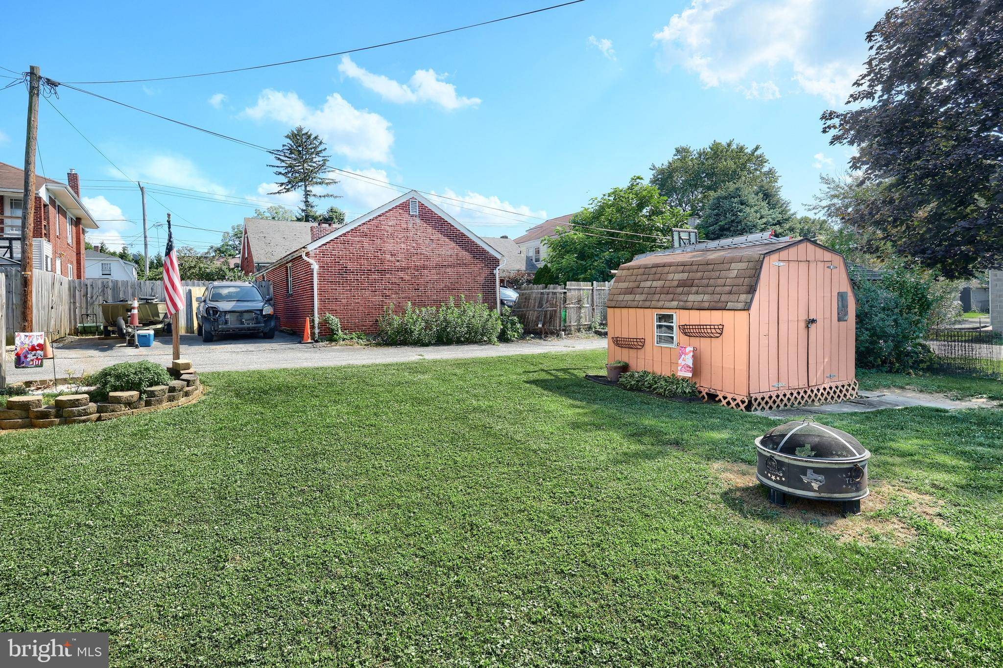 York, PA 17403,838 E MAPLE ST
