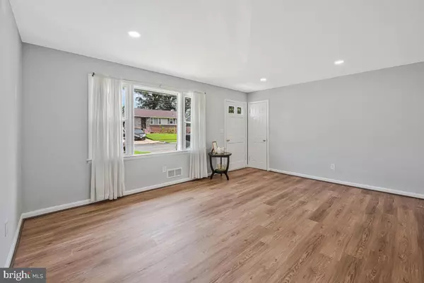 Lanham, MD 20706,7301 OLIVER ST