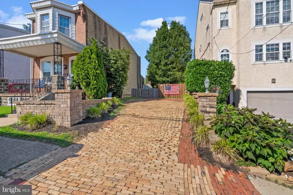 Philadelphia, PA 19128,4130 PECHIN ST