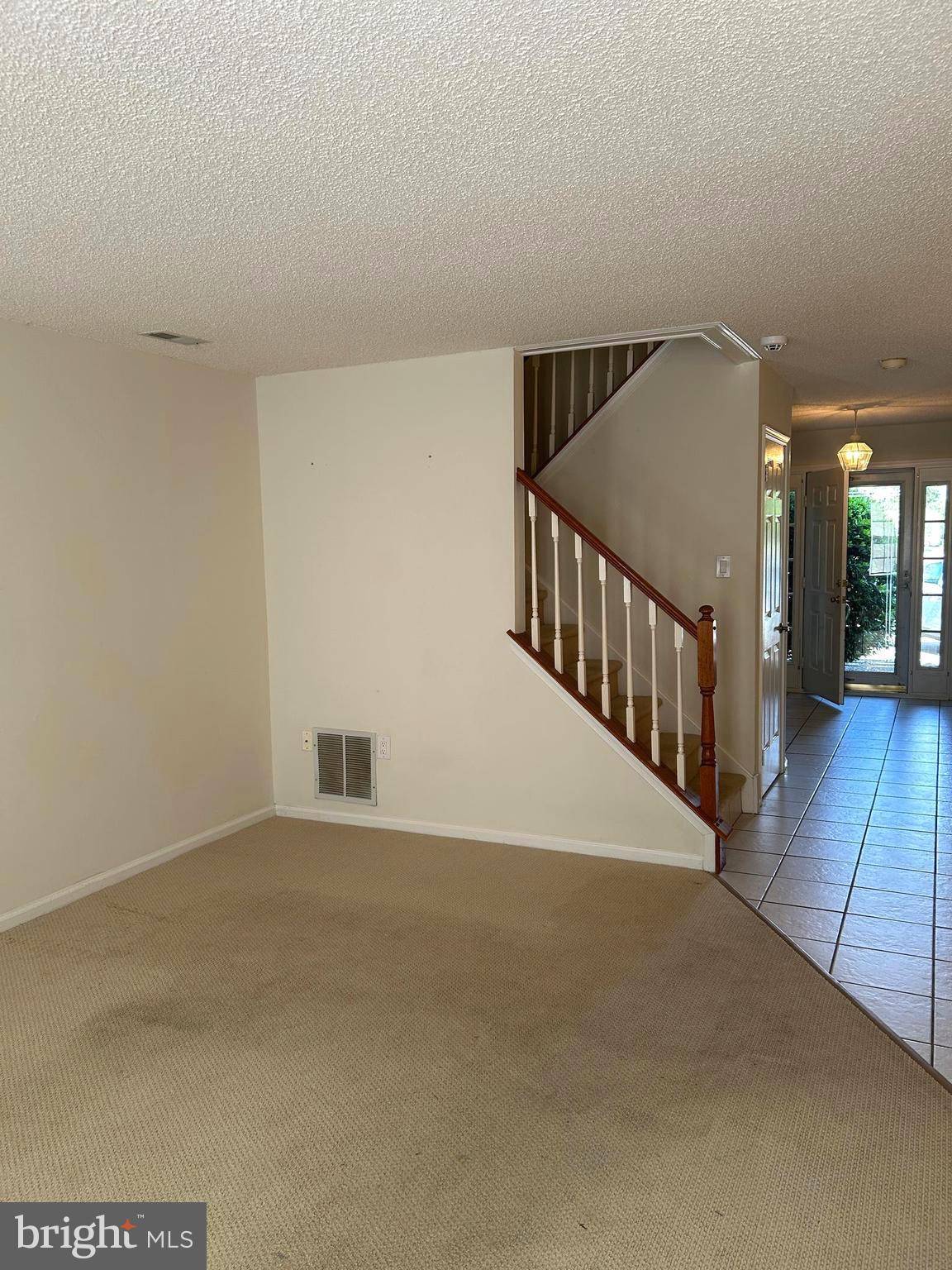 Newtown, PA 18940,42 CAMELLIA CT