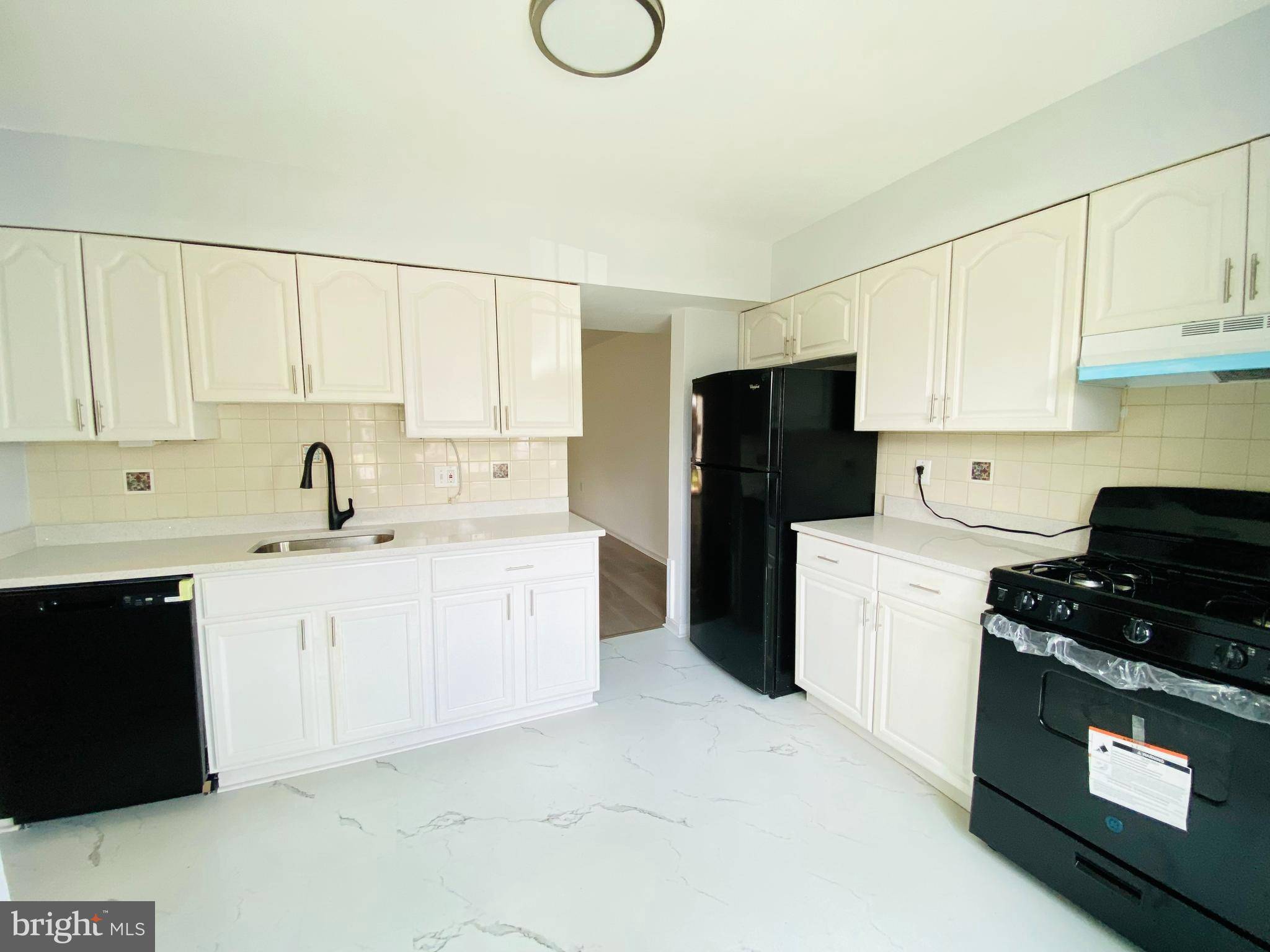 Manassas, VA 20109,8192 COMMUNITY DR