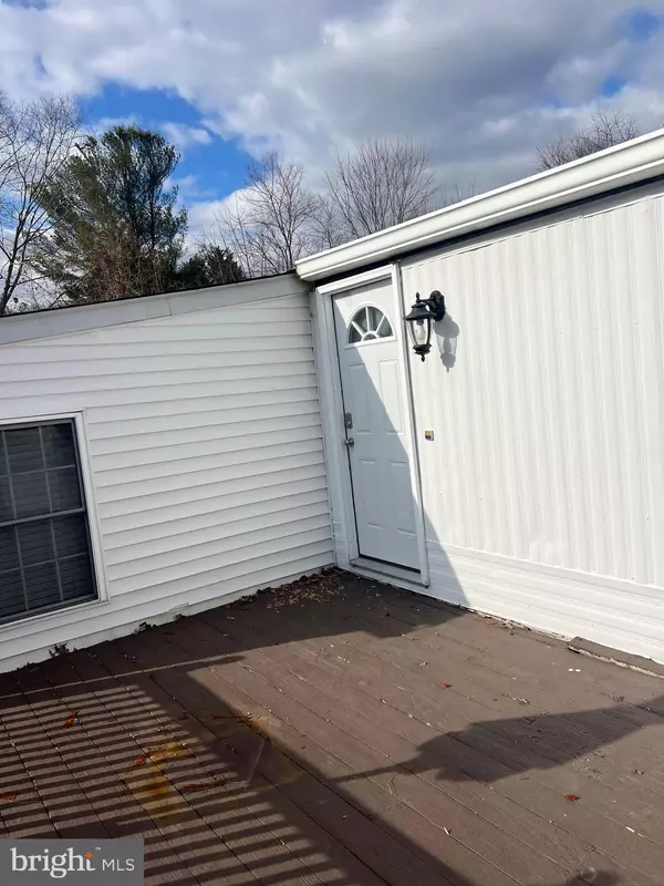 Lothian, MD 20711,214 KONRAD MORGAN WAY