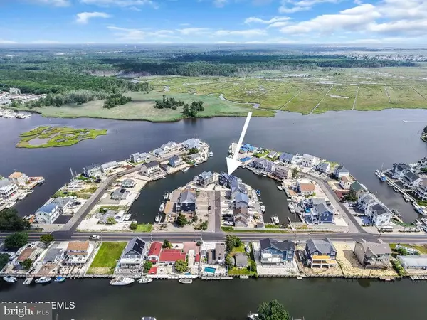 Forked River, NJ 08731,1105 TAHITI DR