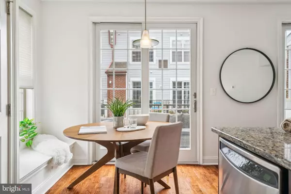 Philadelphia, PA 19146,301 CAPTAINS WAY