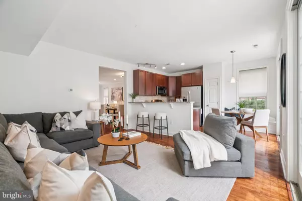 Philadelphia, PA 19146,301 CAPTAINS WAY