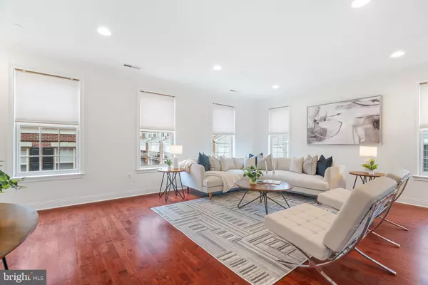 Philadelphia, PA 19146,301 CAPTAINS WAY