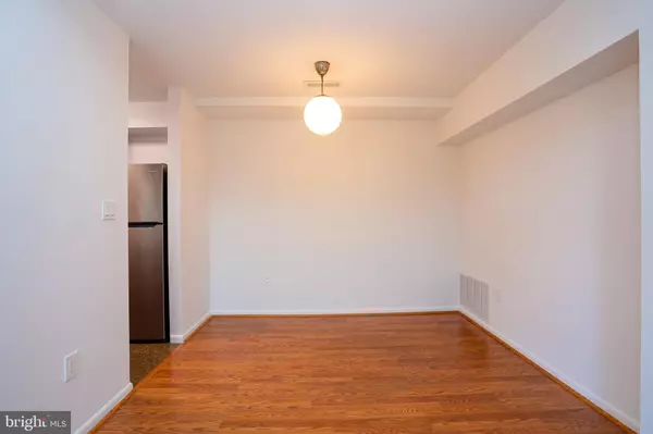 Plainsboro, NJ 08536,403 RAVENS CREST DR