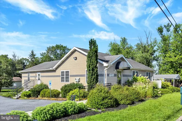 Harrisburg, PA 17112,6049 BLUE BIRD AVE