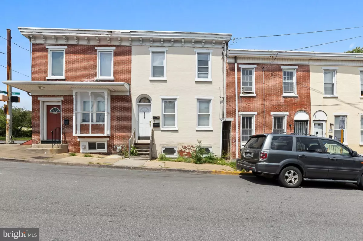 Wilmington, DE 19801,821 W SEVENTH ST