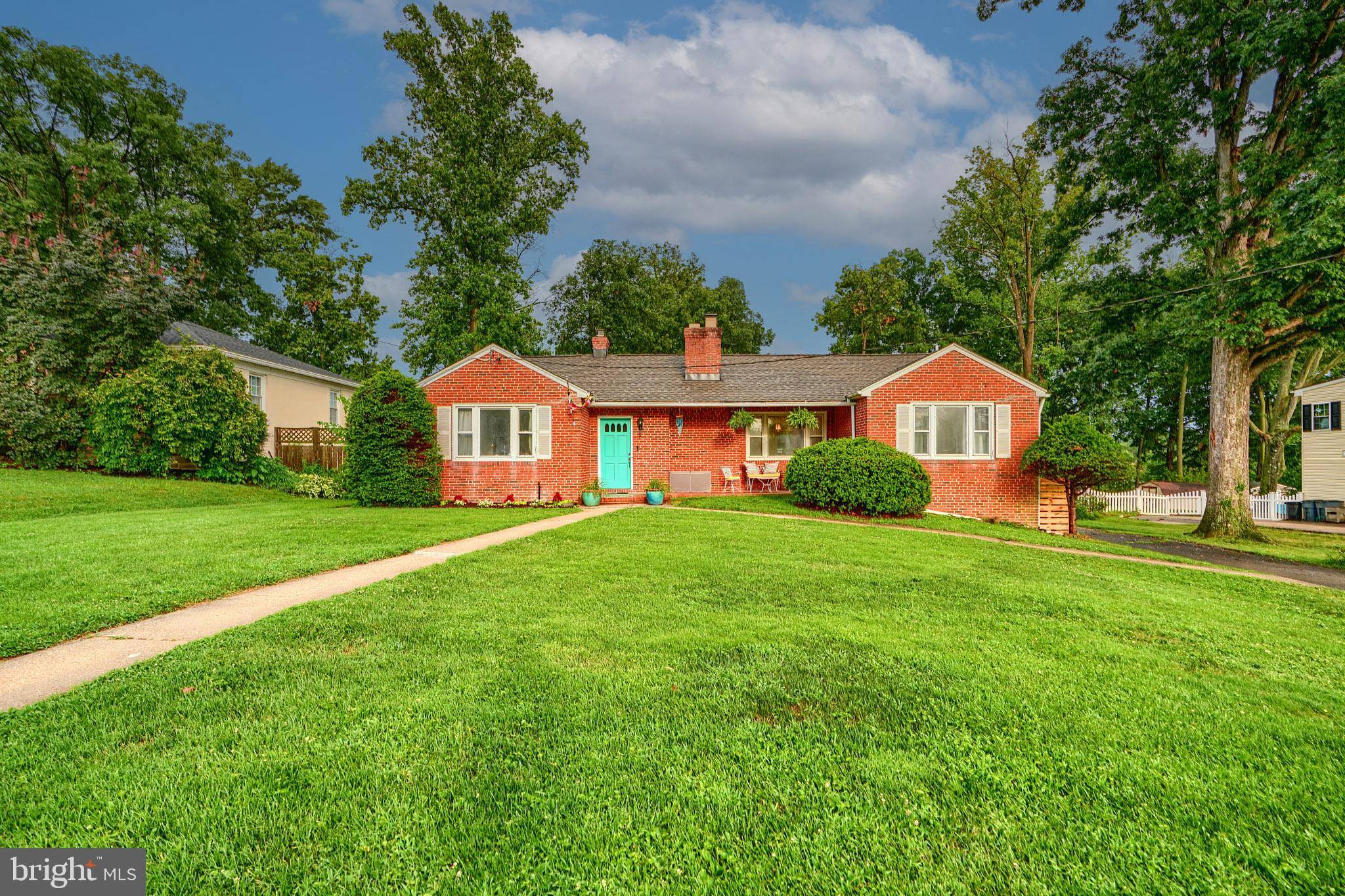 Catonsville, MD 21228,231 GRALAN RD