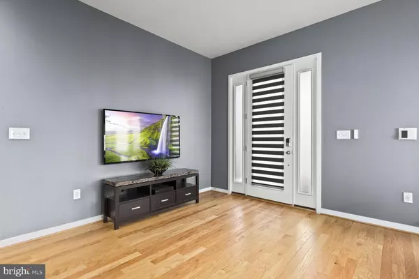 Alexandria, VA 22304,120 CAMBRIA WALK