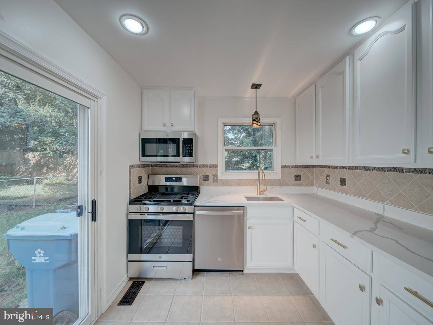 Burke, VA 22015,6207 GEMINI CT