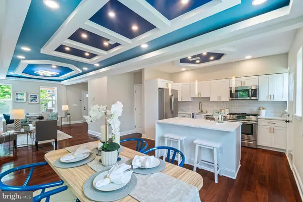 2916 OAKLEY AVE, Baltimore, MD 21215