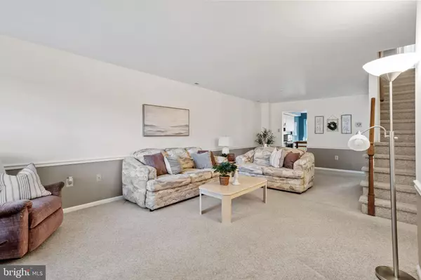 Holland, PA 18966,113 MULBERRY DR