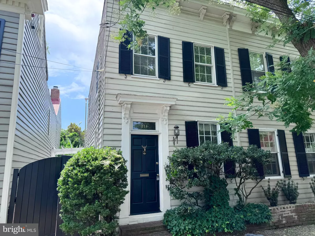 Alexandria, VA 22314,210 GIBBON ST