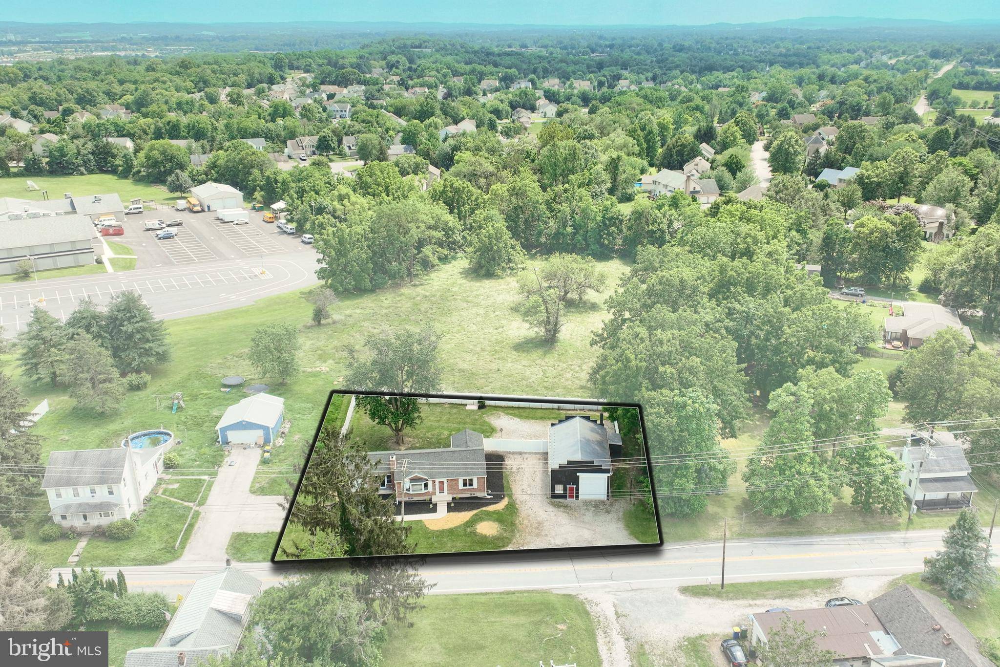 York, PA 17404,957 GREENBRIAR RD