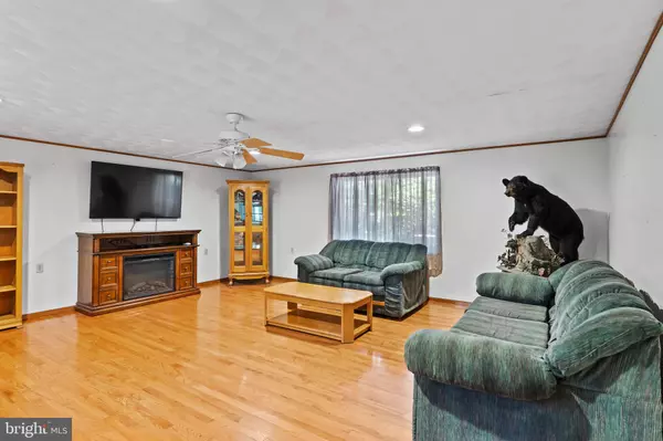 Shade Gap, PA 17255,21429 BUCK TRL