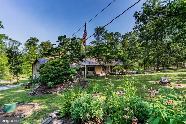 Shade Gap, PA 17255,21429 BUCK TRL