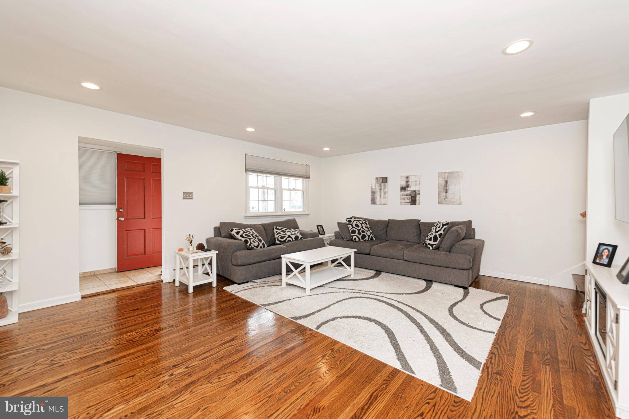 Phoenixville, PA 19460,20 CHERRY ST