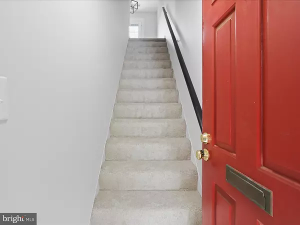 Arlington, VA 22206,2641 S WALTER REED DR #B