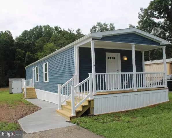 17 LOCUST LN, Airville, PA 17302