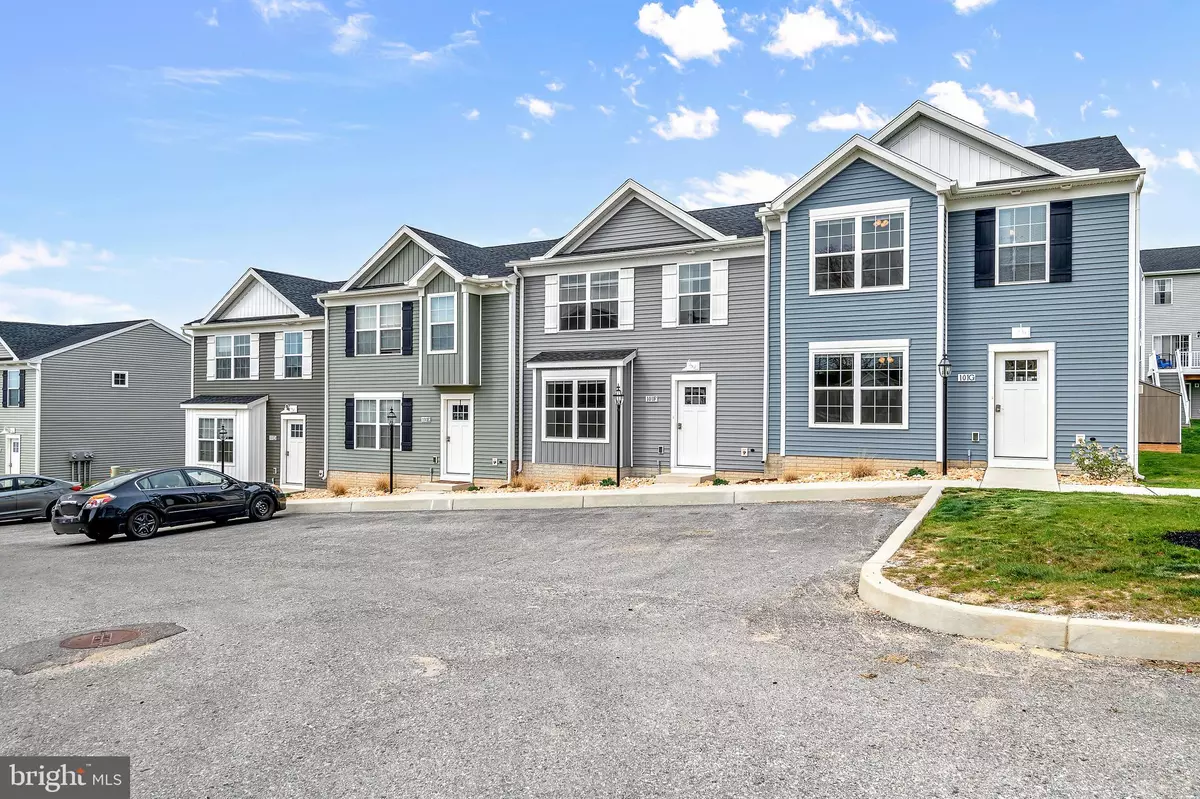 Red Lion, PA 17356,325 QUINCY DR